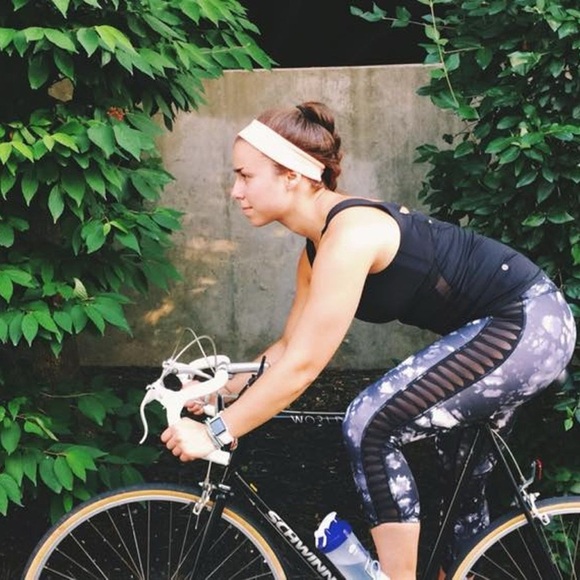 lululemon athletica Pants - Lululemon Sunshine Salutation Crop (Full-On Luxtreme)  6